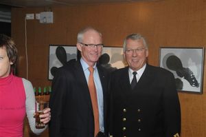 Adm. direktør i Hurtigruten ASA Olav Fjeld og kaptein Kjell O. Karlsen
