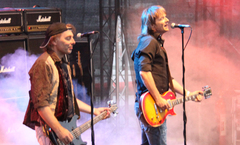 stagedollsforside[1]
