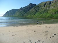 Strandleben auf Senja, was will man mehr! Foto: Ulrike Naumann