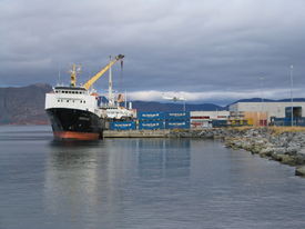 To Nor-Lines båter ved Terminalkaia. Planlagt utvidelse sees foran båten