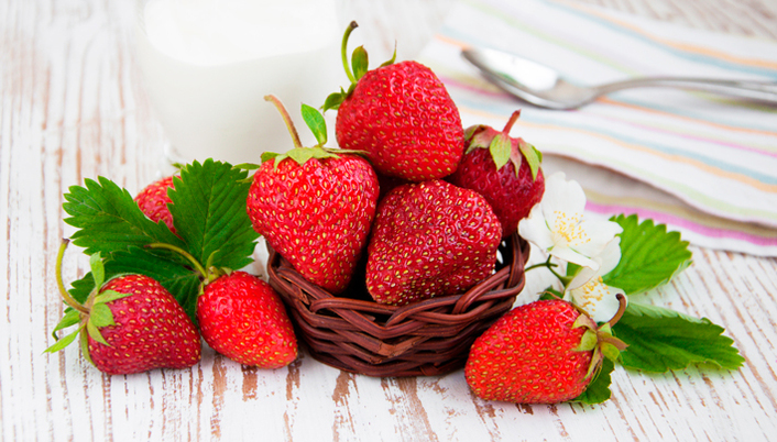 bs-Strawberry-Yogurt-46626991_710