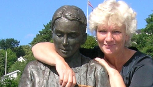 Wenche Marie Eriksen og fiskardama i Bekkjarvik Wenche Marie Eriksen og fiskardama i Bekkjarvik