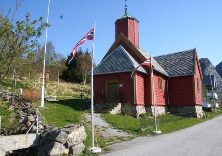 Torsken kirke