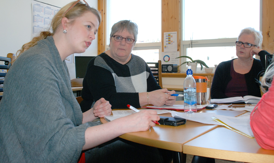 Karoline deler erfaringer med Laila Økland og Brith Karin Nævdal.