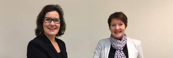 Gunn Margareth Lassesen Direktør kommunikasjon og Kundetjenester og Anne-Grete Sandtorv dagleg leiar SNR