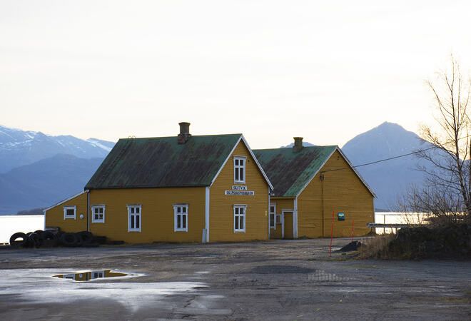 Ekspedisjonsbygg Skutvik