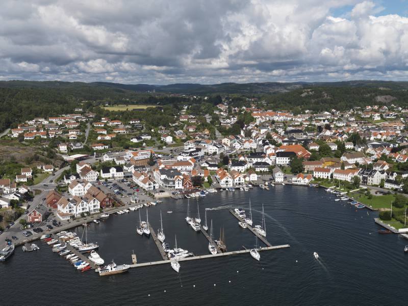 Lillesand by Foto:
