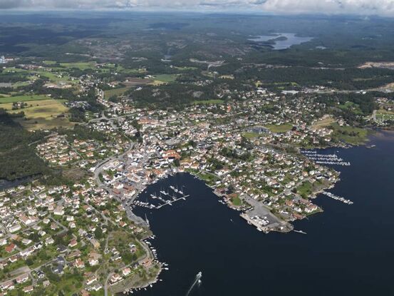 Flyfoto Lillesand by