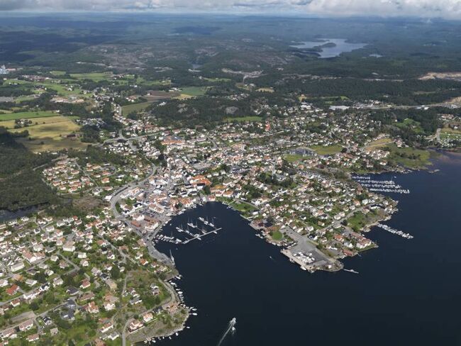 Flyfoto Lillesand by