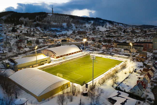 Harstad Stadion, fra en tidligere trening. Foto: Øivind Arvola