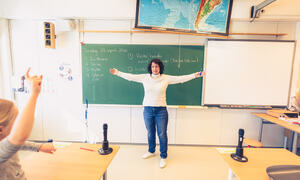 Kanebogen skole, lærer Lise Torheim med sin andreklasse. Foto: Øivind Arvola