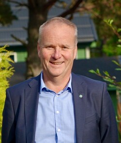 Olav Urbø_250x296.jpg