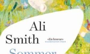 'Sommer' er fjerde bok i Ali Smiths kvartett om vår tid. Seksten år gamle Sacha bor i Brighton og er fullstendig klar over at kloden er i alvorlig trøbbel. Det er februar 2020. I Australia herjer det voldsomme branner, og i i Kina....