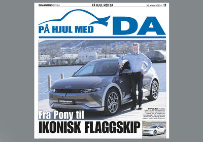 Hyundais Ioniq 5 er blitt et flaggskip for den koreanske bilprodusenten i Norge. Her er salgssjef for Centralgaragen Dag Ugstad med elbilen som omsider har blitt en populær modell også i Drammen.