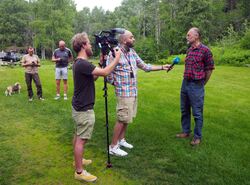 – Dette er en veldig gledelig dag, sier Sigmund Hågvar til NRKs reportasjeteam. Foto: Bjarne Røsjø.