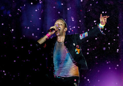 Coldplays Chris Martin kan oppleves i konsertformat på norske kinolerret.  FOTO: AP