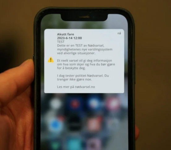 Viser nødvarsel på mobiltelefon