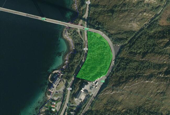 Kartutsnitt hvor det grønne område er regulert til avkjøring ved Tjeldsund bru