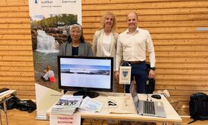 Representanter for Tjeldsund kommune på stand