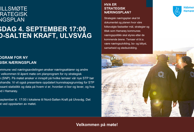 To menn i arbeidsklær går på industriområdet i vinterdag