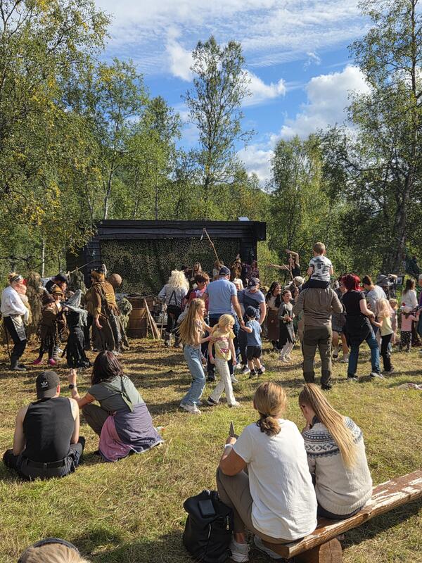 Folk i dalen
