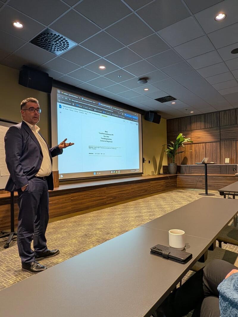 Kent Ranum, ordfører i Trondheim, som også er leder for Trondheimsalliansen. Her under sekvensen med Nye Veier, som også Innherred regionråd og Innherredsbyen ble invitert inn i. Bildet er tatt av Antonios Bruheim Markakis