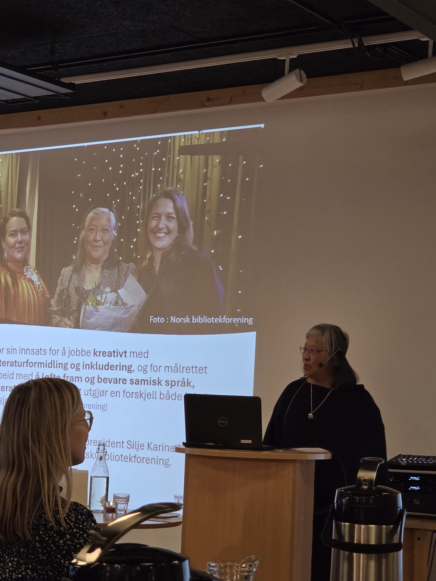 Melita Båfjord holder innlegg