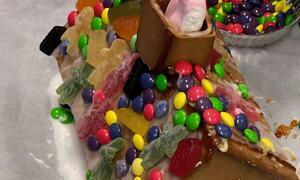 Bilde av pynting av pepperkakehus