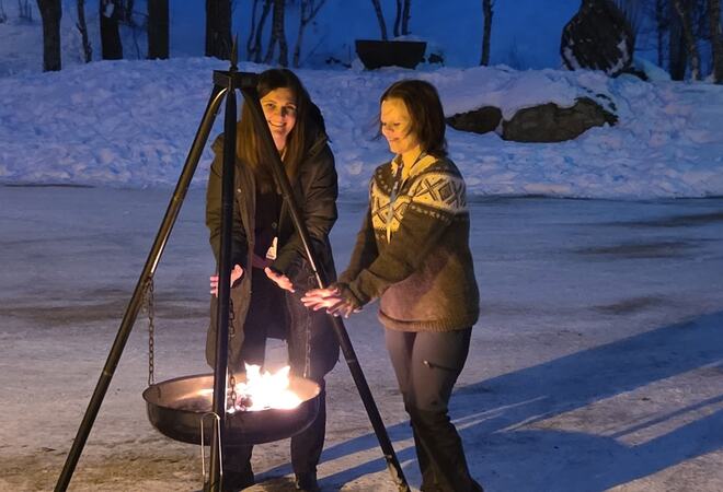 Silje og Gøril drifter FRISKLIV UNG Silje og Gøril drifter FRISKLIV UNG